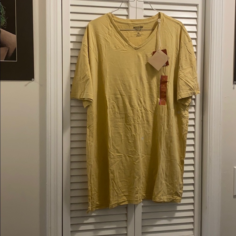 T-shirt Massimo size xl new with tags